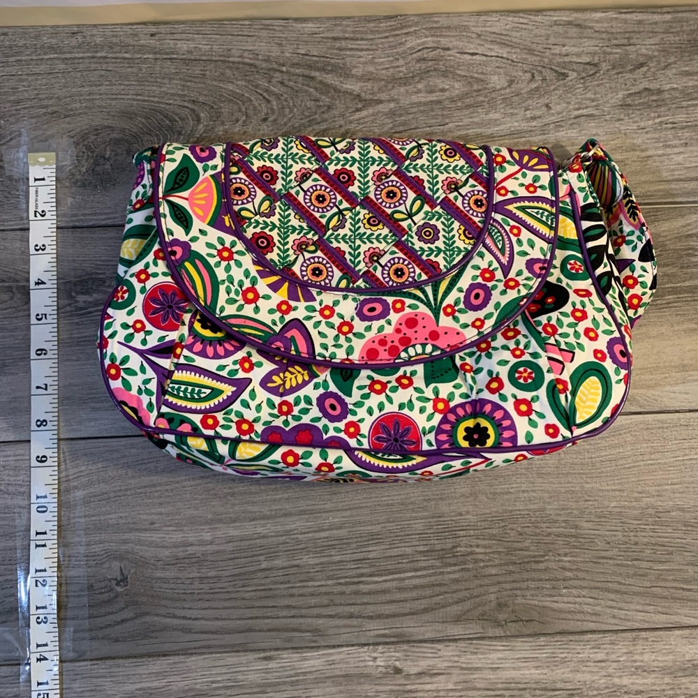 NWT Vera Bradley Flap Shoulder Bag in Viva La Vera